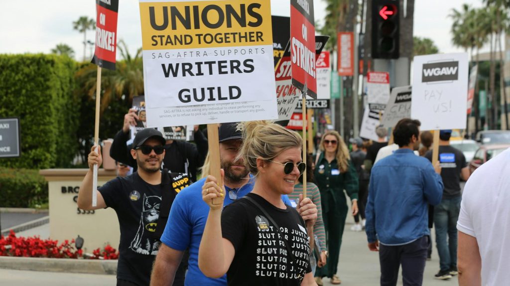 writers guild strike